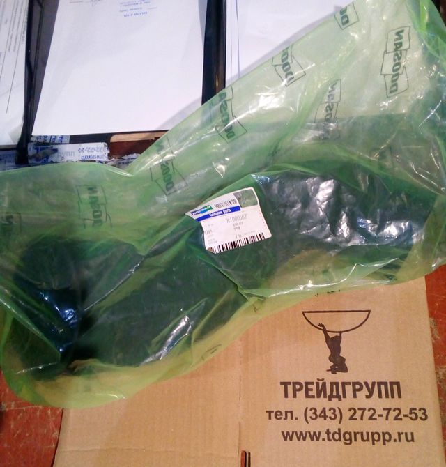 Патрубок воздушный K1000562 Doosan